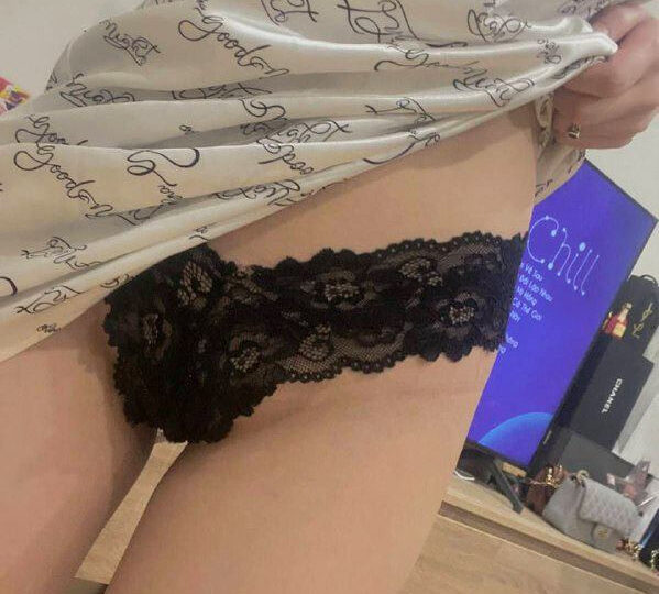 Ảnh 4 của Lộ clip sex Chịch gái xinh từ nhà tắm đến giường quá phê (Full Clip + Pic)